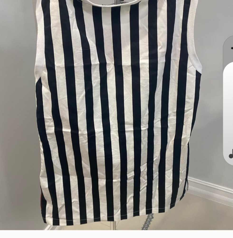 Dolce & Gabbana Vintage Red Sleeveless Fitted Tank Top - Picture 2 of 4